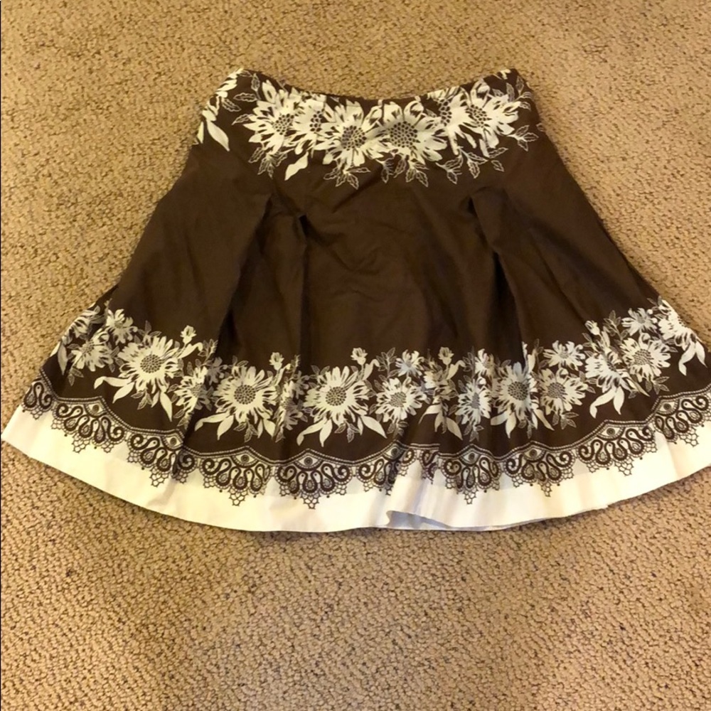 Anne Taylor Loft Brown and Cream skirt